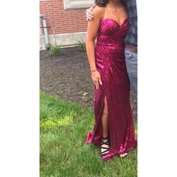 Prom Dress - Picture 1 of 8